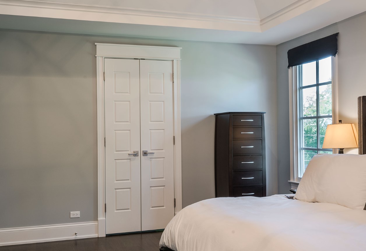 معرفی رایج‌ترین جنس‌ها چوب طبیعی، MDF، HDF و ABS